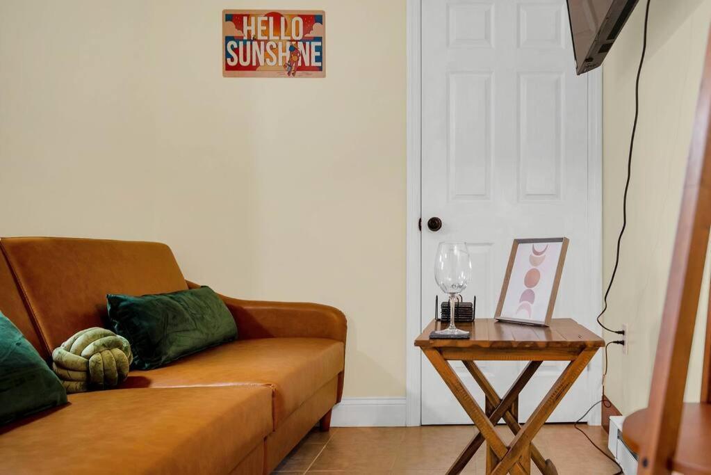 Apartament Golden Gem In Heart Of East Rock Quiet 3Br Near Dt And Yale New Haven Zewnętrze zdjęcie