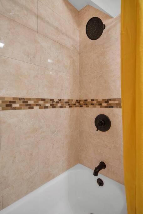 Apartament Golden Gem In Heart Of East Rock Quiet 3Br Near Dt And Yale New Haven Zewnętrze zdjęcie