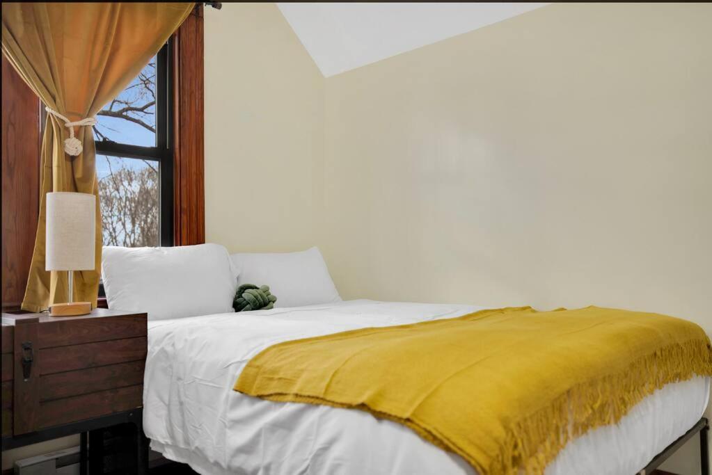 Apartament Golden Gem In Heart Of East Rock Quiet 3Br Near Dt And Yale New Haven Zewnętrze zdjęcie